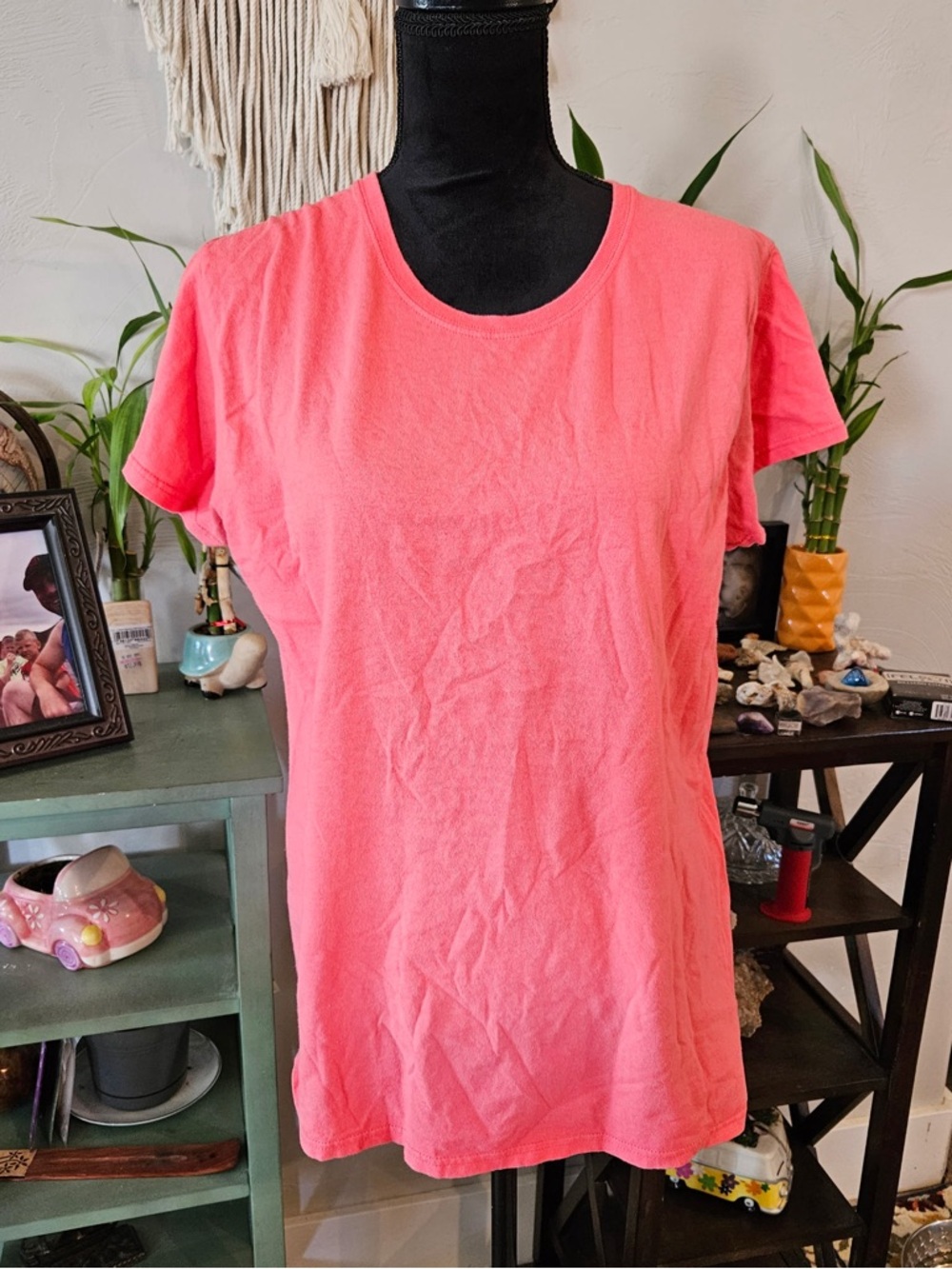 Gildan Women's Short Sleeve Tee in Coral